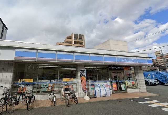 コンビニ　ローソン　尼崎塚口町三丁目店（コンビニ）まで217m
