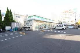コンビニ　ファミリーマート 加平一丁目店（コンビニ）まで234m