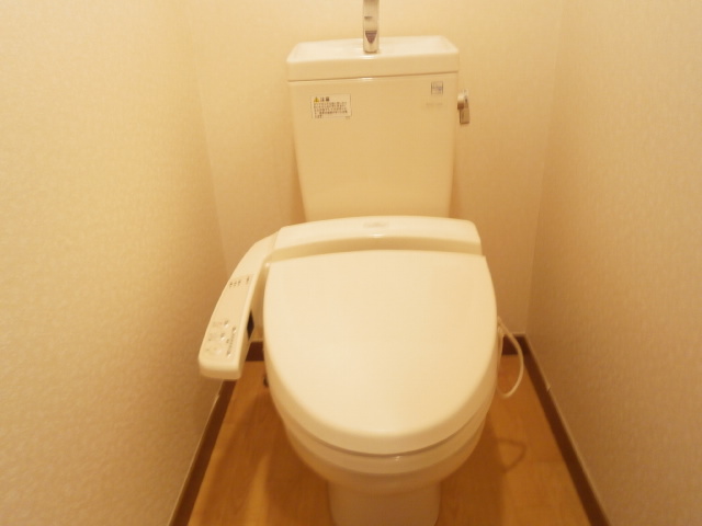 トイレ　※同物件別部屋の写真になります