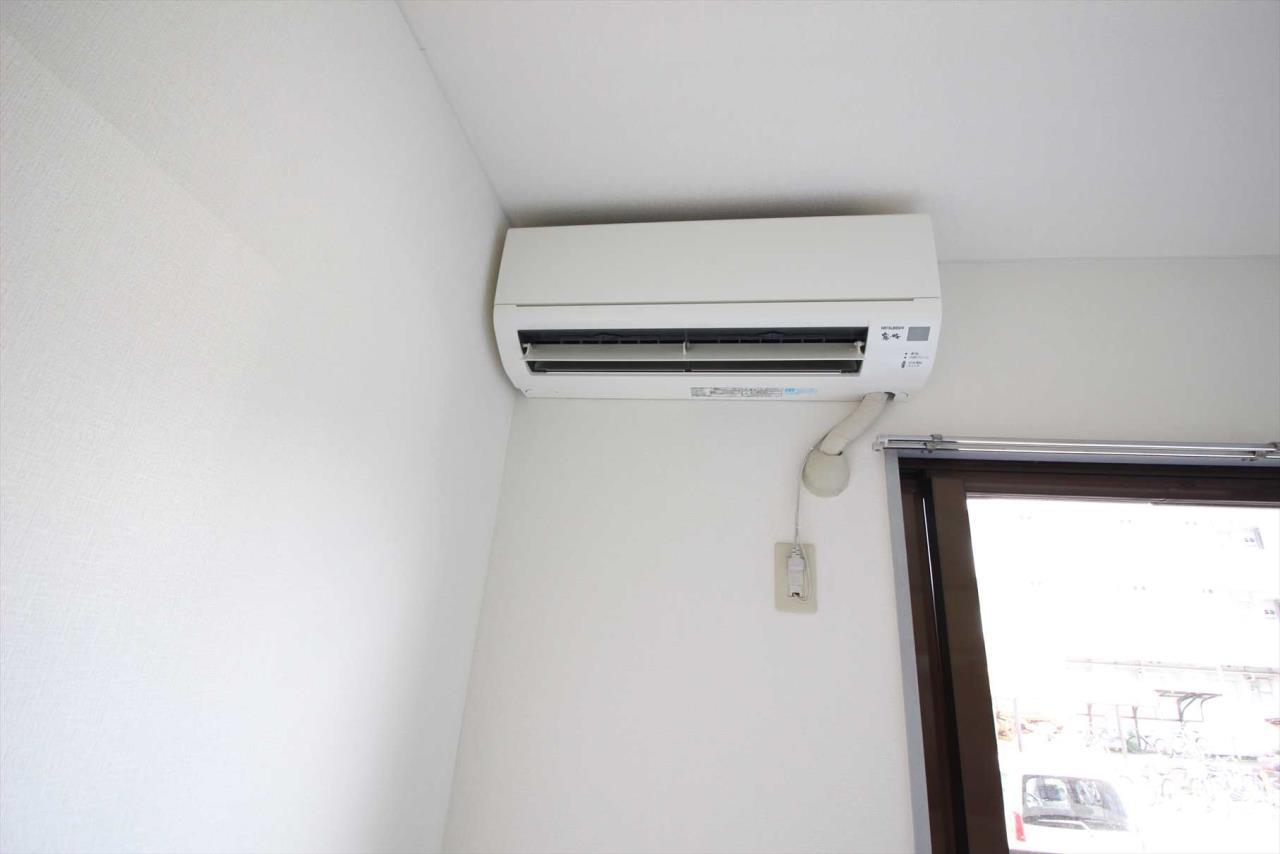 その他　エアコン1台付き
