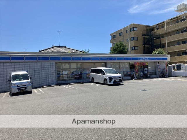 コンビニ　ローソン大和南林間五条通り店（コンビニ）まで594m