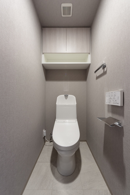 トイレ　※写真は同タイプ住戸です。
