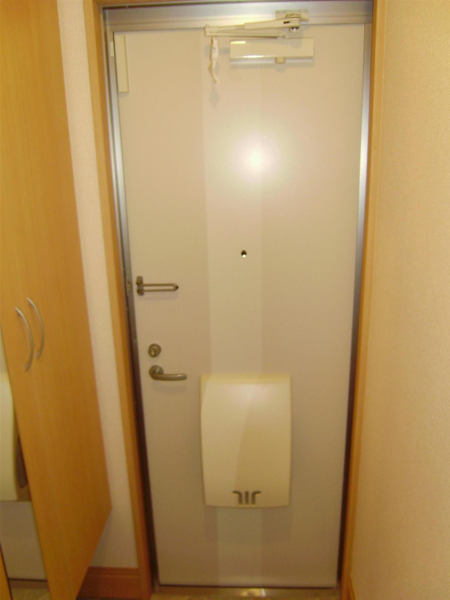 玄関　玄関内側