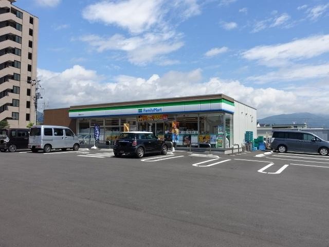 中学校　櫻ヶ丘中学校（中学校）まで903m