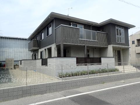 建物外観　外観写真（昼）