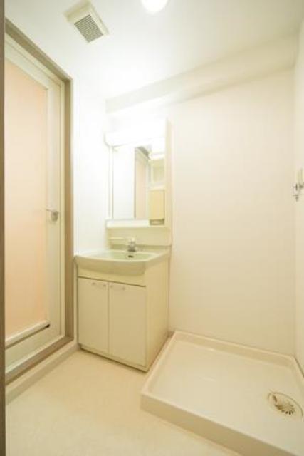 洗面設備　※写真は同タイプ住戸です。