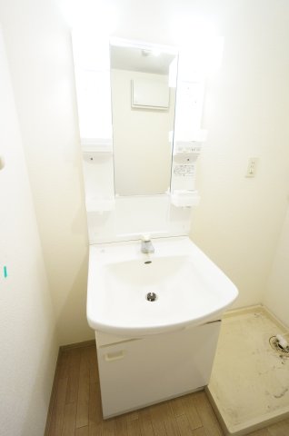 洗面設備　※同物件、同タイプの写真になります。