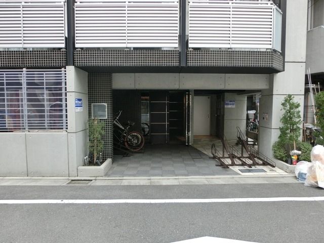 エントランス　エントランス