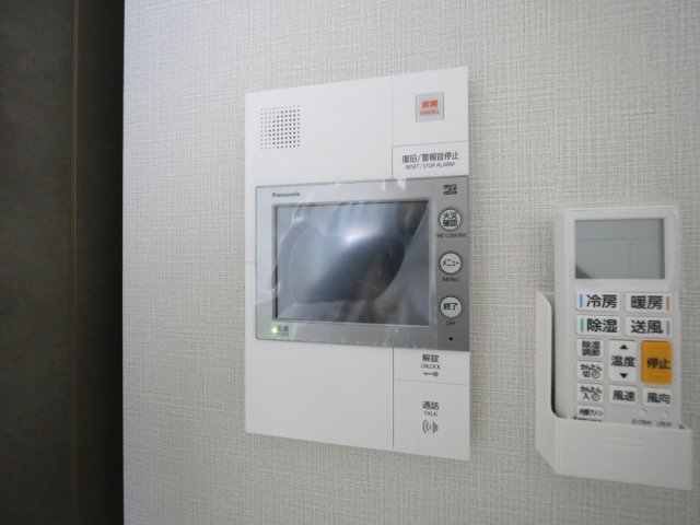 セキュリティ　モニター付きインターホンです