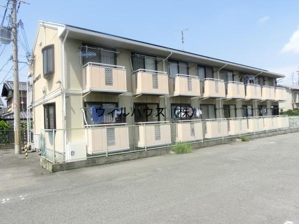 建物外観　駅まで徒歩１分！