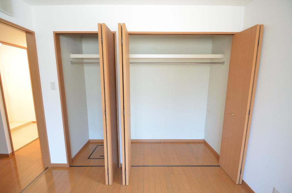 収納　クローゼット