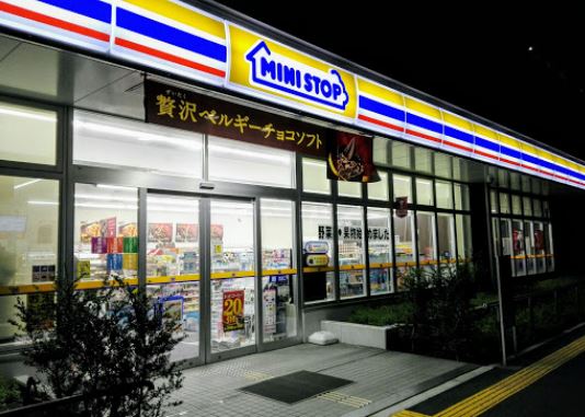 コンビニ　ミニストップ越中島通り店（コンビニ）まで402m