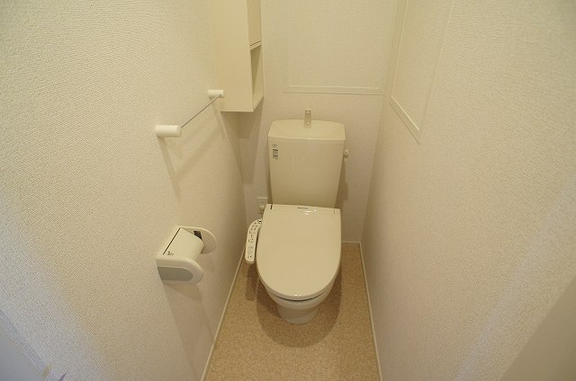ルミナーレ綾瀬のトイレ写真