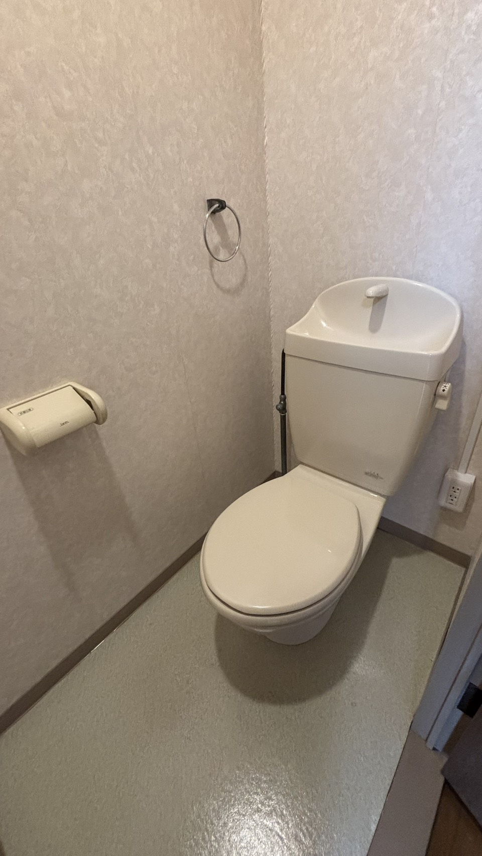 トイレ　別号室の写真使用