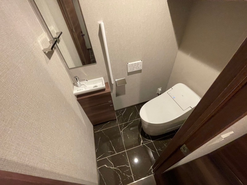 トイレ　トイレです。ウォシュレット付を探している方、おすすめです！