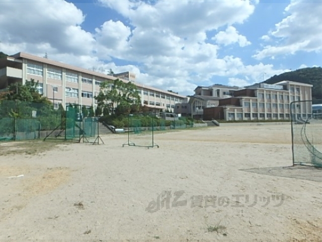中学校　野洲中学校（中学校）まで700m
