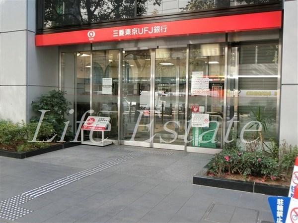 銀行　三菱東京UFJ銀行船場支店（銀行）まで250m