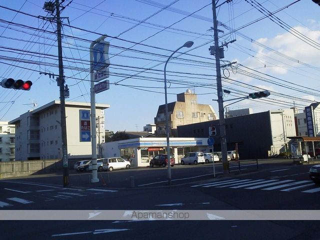 コンビニ　ローソン鹿児島薬師１丁目店（コンビニ）まで227m