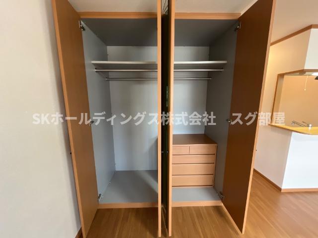 収納　クローゼット