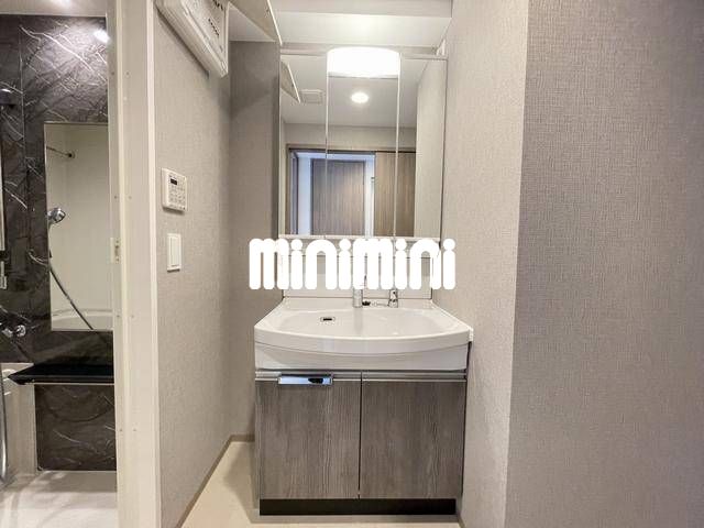 洗面設備　１０階同一間取り写真