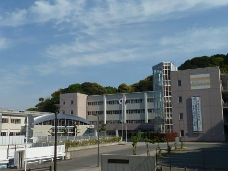 中学校　那珂川市立那珂川北中学校（中学校）まで2049m