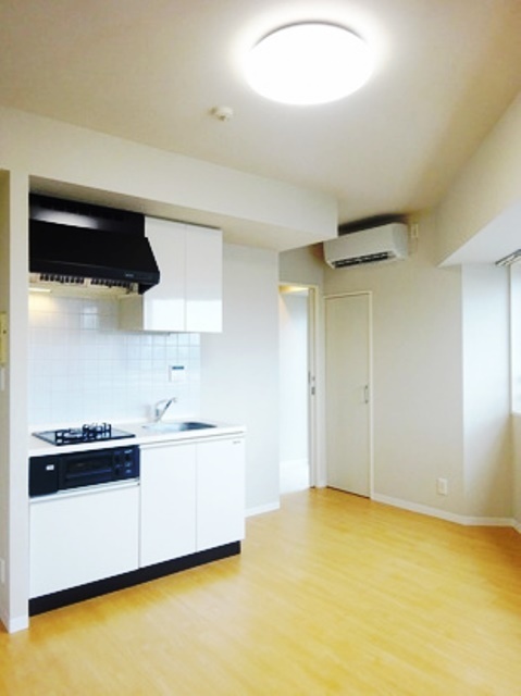 キッチン　同仕様の別部屋画像