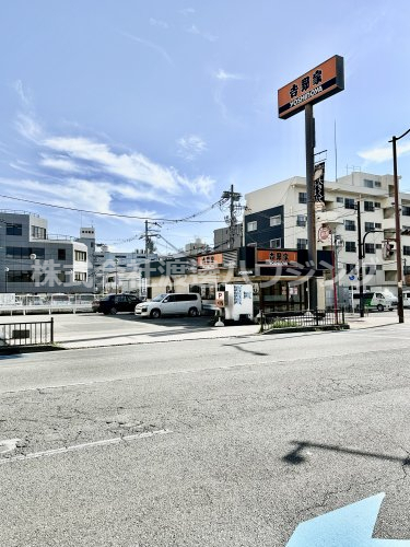 飲食店　吉野家内環状線江坂店（飲食店）まで219m