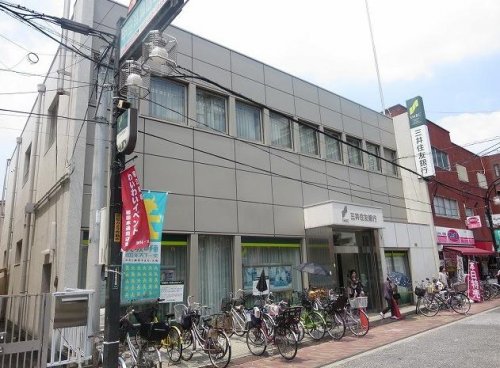 銀行　三井住友銀行 若江岩田支店（銀行）まで687m