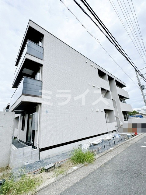 ＪＲ東海道本線 千里丘駅 徒歩8分 3階建 築1年の外観写真