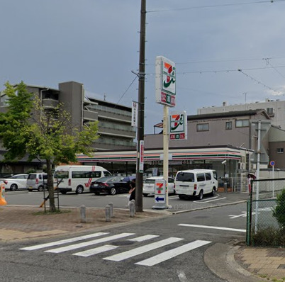 コンビニ　セブンイレブン 名古屋大宝1丁目店（コンビニ）まで711m