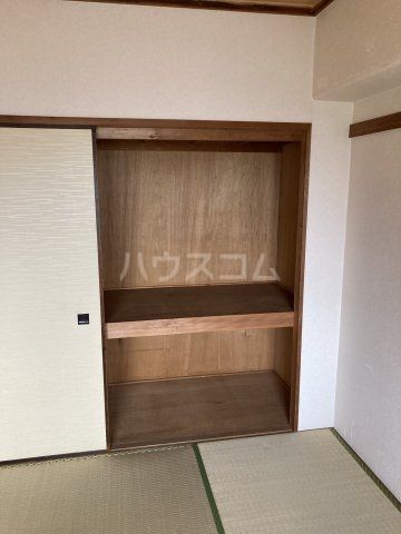美浜東エステート5号棟の内装写真