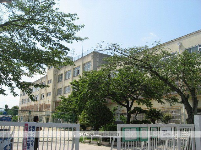 小学校　高槻市立川西小学校（小学校）まで1167m