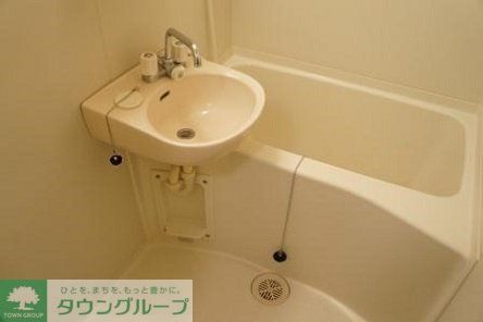 バス・シャワールーム　設備・仕様は号室により異なる為、現況を優先致します。