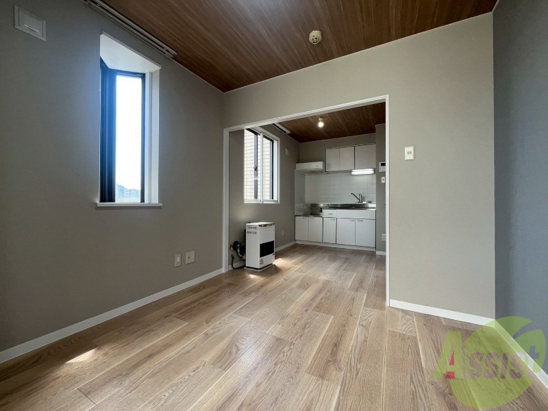 居室・リビング　広くてキレイなお部屋が広がっていて、充実した生活が送れそう。