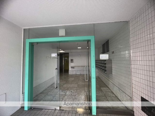 広島電鉄宇品線 鷹野橋駅 徒歩9分 9階建 築37年の外観写真