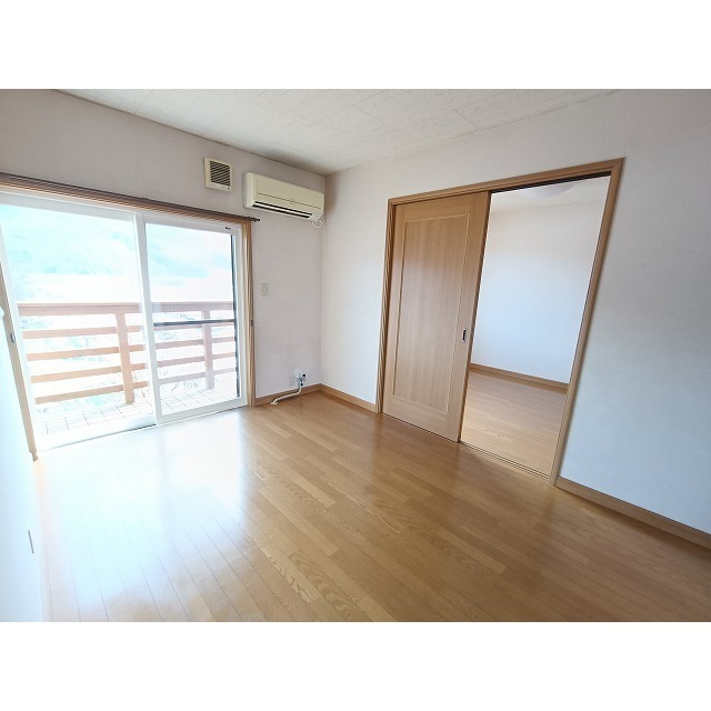 アプルハイツ東の居間写真