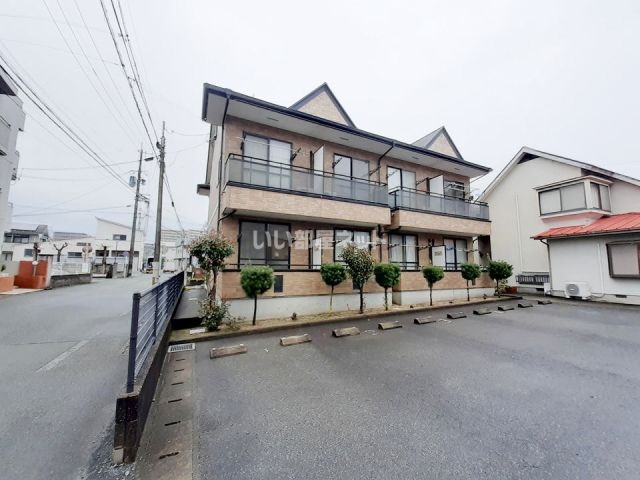 ＪＲ豊肥本線 南熊本駅 バス乗車時間：3分 最寄りバス停で下車 徒歩6分 築24年
