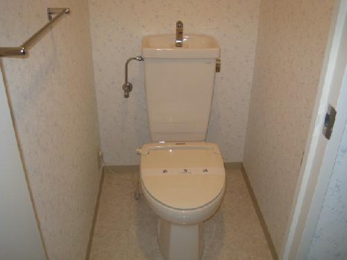 トイレ　コンパクトで使いやすいトイレです