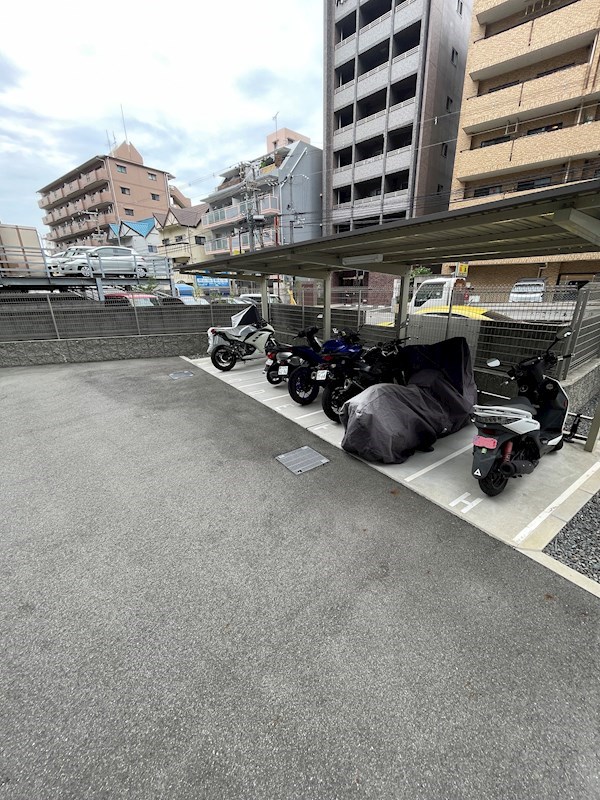 プレサンス新大阪ジェイズの外観写真