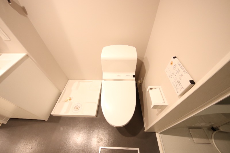 ＪＲ東海道本線 立花駅 徒歩7分 2階建 築11年のトイレ写真