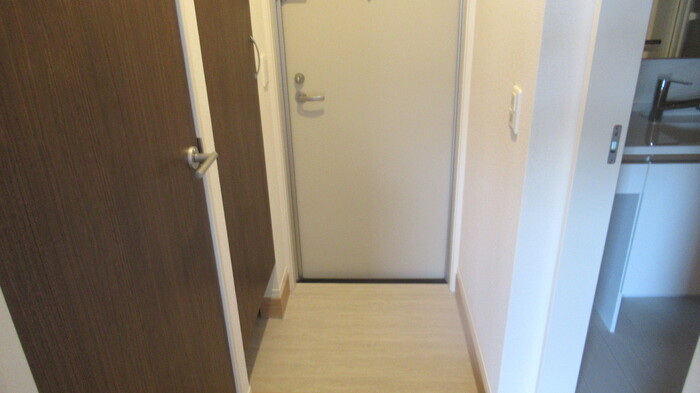 玄関　シンプルで使いやすい玄関です