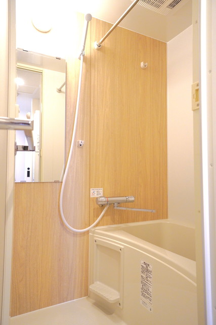 バス・シャワールーム　※写真は同タイプ住戸です。