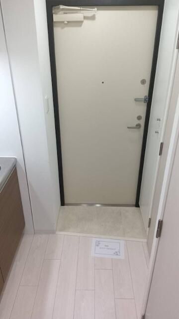 コンフォシード東坂下の玄関写真