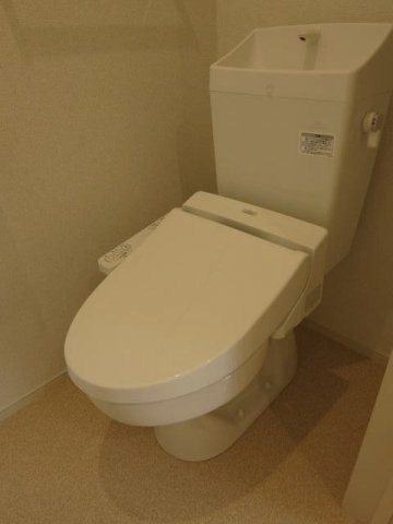 トイレ　清潔感のあるトイレです