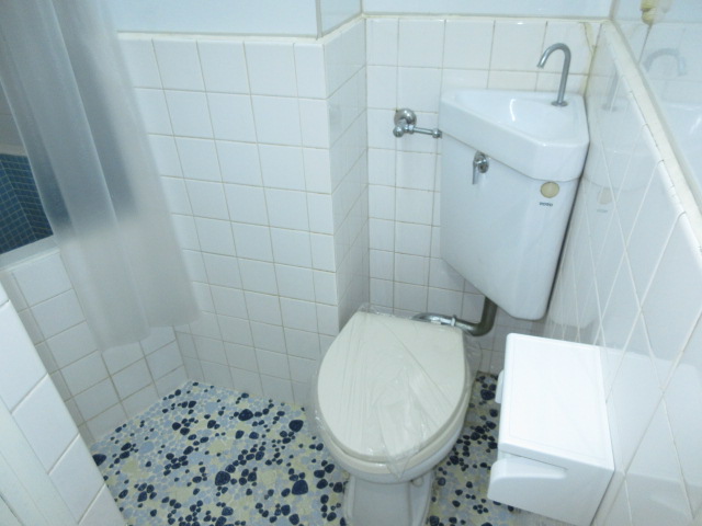 関根ビルのトイレ写真