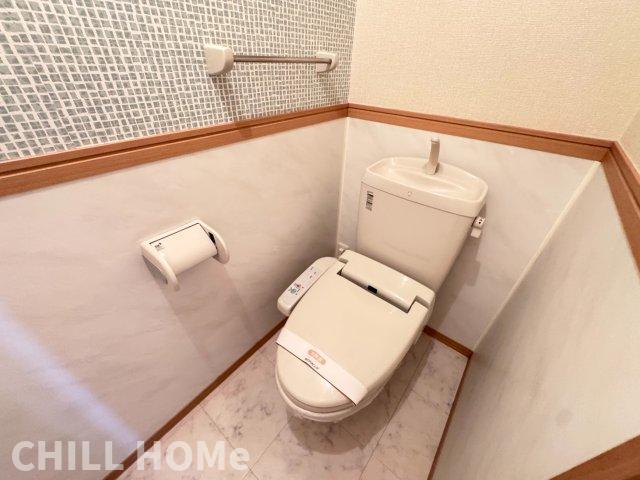 ＪＲ上越線 井野駅 徒歩9分 2階建 築17年のトイレ写真