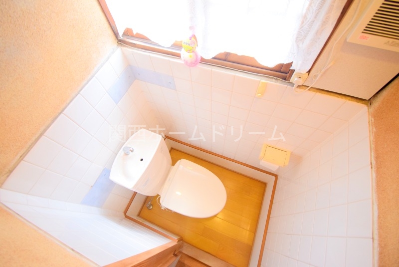小路町15-35平屋のトイレ写真