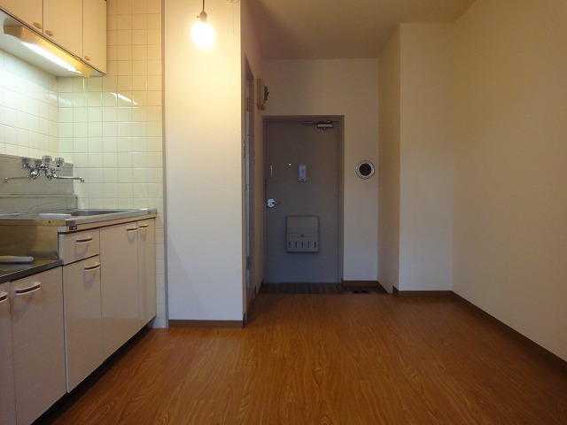 その他　お写真別部屋の為反転です。