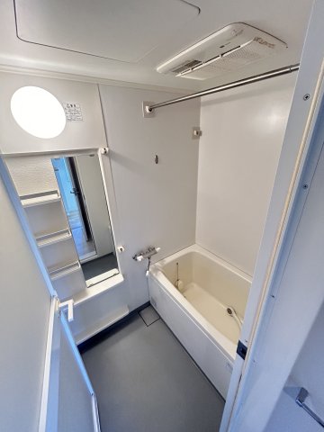 バス・シャワールーム　同じタイプのお部屋の内装です。（若干異なる場合があります）