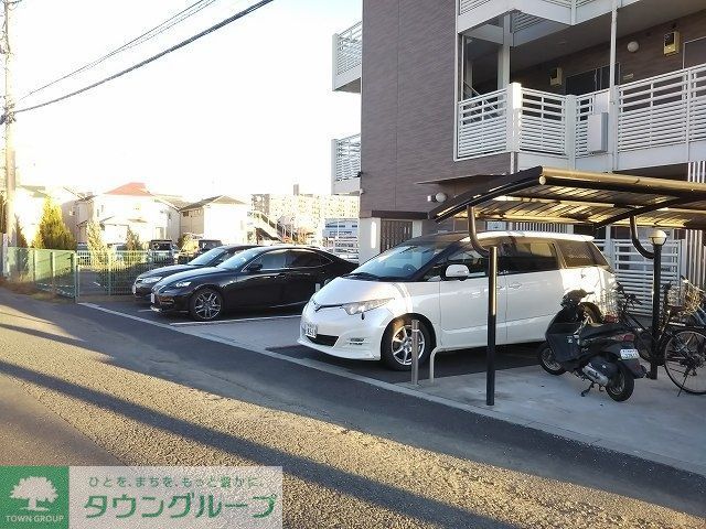 駐車場　駐車場